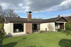 Komfort-Bungalow mit Einliegerwohnung und Doppelgarage in bester Lage - Provisionsfrei für Käufer  – Stade (Kreis) – Vorschaubild 1
