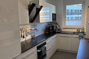 Helle 4-Zimmerwohnung mit Loggia & Einbauküche am Mattoneplatz – sehr gute Anbindung – 81673 Echarding, München – Vorschaubild 4