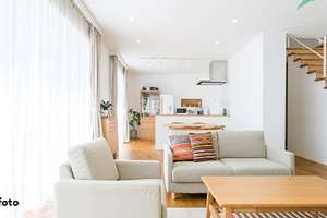 4-Zimmer-Maisonette-Wohnung nebst Loggia und Garage