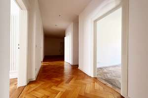klassische 3 Zimmer-Altbauwohnung mit Balkon und historischem Fischgrätparkett - bezugsfrei – Die vollständige Adresse der Immobilie erhältst du vom Anbieter., 81371 Sendlinger Feld, München – Vorschaubild 7