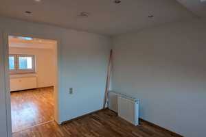 Charmante Dachgeschosswohnung im Herzen von Vingst – Ostheimer Straße 6, 51103 Köln – Vorschaubild 4
