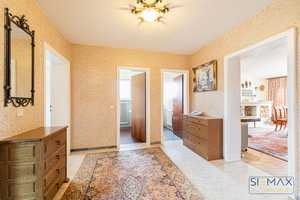 Zweifamilienhaus mit großem Garten u. Retro-Charme
Modernisierungsbedürftig in Gauting/ Königswiese – Starnberg (Kreis) – Vorschaubild 9