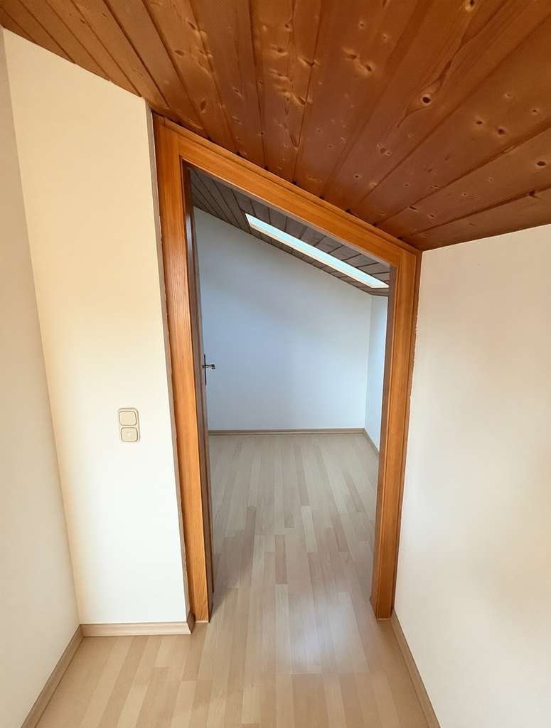 Immobilie in Murnau am Staffelsee - Ruhige 1,5-Zimmer Dachgeschoß-Wohnung in Murnau - Bild 4