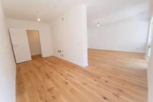 Provisionsfreie 3-Zi-Wohnung- Renoviert mit Südbalkon in der Herzogstrasse – Herzogstrasse 112, 80796 Neuschwabing, München – Vorschaubild 2