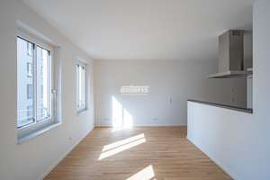 ** Hier lebt es sich gut! 2,5-Zimmer-Wohnung mit EBK & Loggia im Zentrum! ** – Die vollständige Adresse der Immobilie erhältst du vom Anbieter., 1067 Innere Altstadt, Dresden – Vorschaubild 3