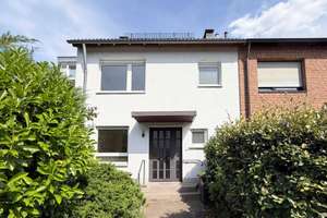 Charmantes Reihenhaus mit Garten in zentraler Lage von Köln-Longerich