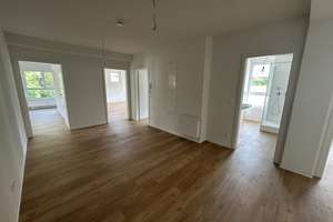 GROSSZÜGIGE 3-ZIMMERWOHNUNG (OHNE BALKON UND OHNE KELLER) – Die vollständige Adresse der Immobilie erhältst du vom Anbieter., 74078 Kirchhausen, Heilbronn – Vorschaubild 2