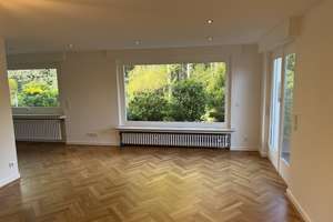 +++ Komplett sanierte 2-3 Zimmer Wohnung, tolles Tageslichtbad, Terrasse, Garten u.v. mehr ++++