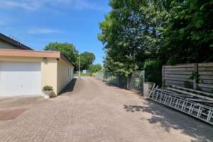 Ideal für kleine Handwerksbetriebe! Werkstatt mit Rolltor und Garagen + vermietetes XXL-Wohnhaus auf – Die vollständige Adresse der Immobilie erhältst du vom Anbieter., 26919 Brake (Unterweser) – Vorschaubild 3
