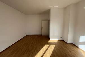 Lichtdurchflutete Wohnung mit grünem Innenhoft – wird für Sie neu saniert – Zschopauer Straße 142, 9126 Gablenz, Chemnitz – Vorschaubild 9