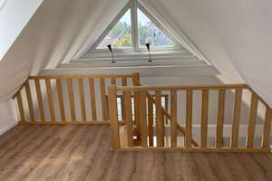 Charmante 1,5-Zimmer Dachgeschosswohnung in Augsburg-Kriegshaber – Die vollständige Adresse der Immobilie erhältst du vom Anbieter., 86156 Kriegshaber, Augsburg – Vorschaubild 2