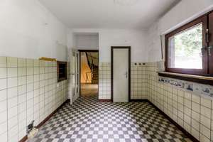 Idyllisch im Grünen! Knapp 155 m²  Einfamilienhaus mit Modernisierungsbedarf und Ausbaupotential – Die vollständige Adresse der Immobilie erhältst du vom Anbieter., 45149 Haarzopf, Essen – Vorschaubild 8