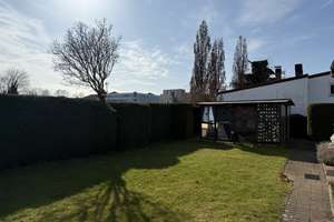 Wohlfühloase am Wasser: Freistehendes Haus mit 2 Bädern & 750 m² Parkgrundstück – Eulenspiegelweg 52, 30179 Sahlkamp, Hannover – Vorschaubild 4