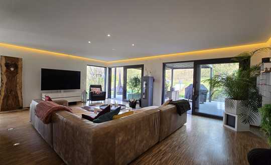 Architektenhaus im Bauhausstil am Knittelberg | Rheinebenblick | 228 m² | 967 m² Grundstück