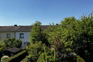 BONN-HEIDERHOF,
Reihenhaus in toller Lage, 6 Zi., ca. 130 m² WNfl, Garten, Garage Keller 282 m² Grs – Die vollständige Adresse der Immobilie erhältst du vom Anbieter., 53177 Heiderhof, Bonn – Vorschaubild 4