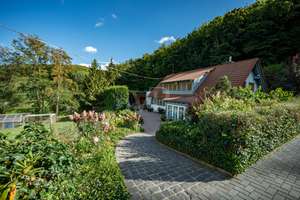Idyllisches Landhaus in traumhafter Alleinlage – Ruhe pur! – Die vollständige Adresse der Immobilie erhältst du vom Anbieter., 56112 Lahnstein – Vorschaubild 2