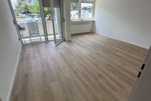 Renovierte 3 Zimmer Wohnung mit Balkon & Stellplatz in Köln Pesch