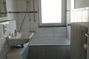 BONN OBERKASSEL 1 Zimmer-Appartement im EG links zu verkaufen in toller Wohnlage mit ca. 34 m² Wfl. – Die vollständige Adresse der Immobilie erhältst du vom Anbieter., 53227 Oberkassel, Bonn – Vorschaubild 4