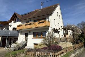 Zwei Häuser mit ganz viel Platz in ruhiger Lage!
Ideal für 2 Familien oder als Generationenhaus! – Die vollständige Adresse der Immobilie erhältst du vom Anbieter., 88682 Salem – Vorschaubild 3