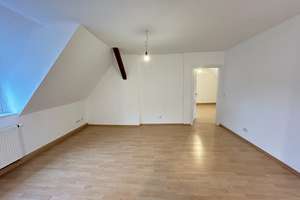 Dachgeschosswohnung in einem Dreifamilienhaus - Kernsanierung 2008 – Die vollständige Adresse der Immobilie erhältst du vom Anbieter., 66123 St. Johann, Saarbrücken – Vorschaubild 4
