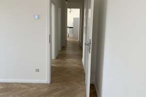Wohnen mit Charakter: Dachgeschosswohnung in Friedenau – Friedrich-Wilhelm-Platz 15, 12161 Friedenau, Berlin – Vorschaubild 17