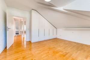 Über den Dächern Münchens – ein Zuhause voller Licht und besonderer Atmosphäre – Die vollständige Adresse der Immobilie erhältst du vom Anbieter., 80336 Sankt Paul, München – Vorschaubild 15