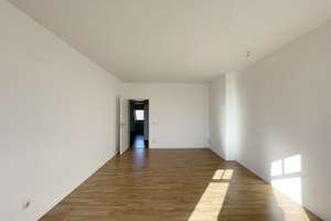 **4-Zimmer-Dachgeschosswohnung in Sudenburg** – Halberstädter Straße 48, 39112 Sudenburg, Magdeburg – Vorschaubild 3