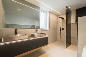Puristische Luxus-Villa Bestlage Riedberg Westflügel – Frankfurt am Main – Vorschaubild 10
