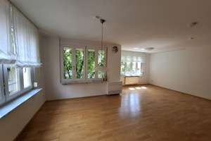 Schönes 2-Familienhaus mit 2 Garagen im Zentrum von KA-Durlach! 4-Zi.-Maisonettewhg. sofort frei! – Die vollständige Adresse der Immobilie erhältst du vom Anbieter., 76227 Durlach, Karlsruhe – Vorschaubild 5