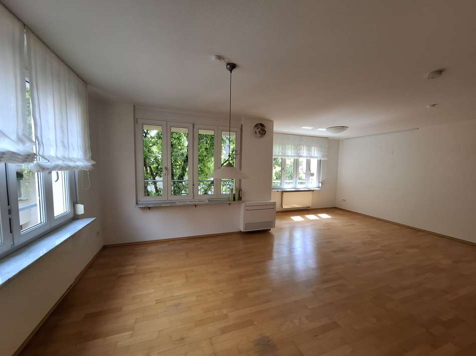 Wohnzimmer 4-ZW
