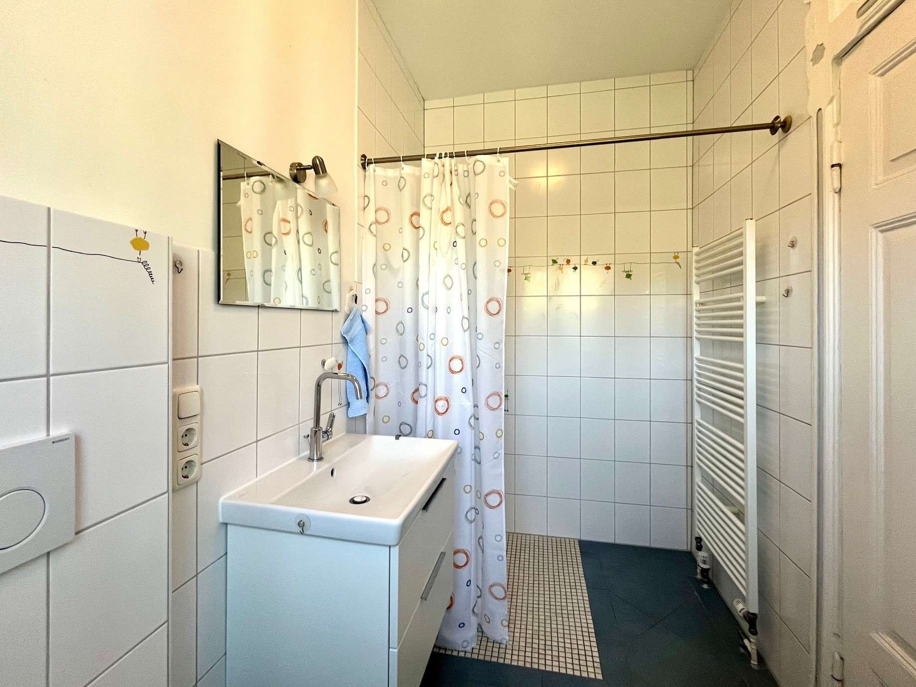 Immobilie in Tönning - Ganz nah an der Eider! Großes Wohnhaus mit Garten, Garage und PKW-Stellplatz  - Bild 1