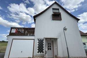 Einfamilienhaus mit zwei Garagen und großer Balkonterrasse – 99869 Seebergen – Vorschaubild 3