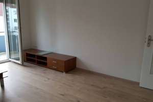 gutgeschnittene 2 ZKB Wohnung in Augsburg-Hochzoll-Mitte – Die vollständige Adresse der Immobilie erhältst du vom Anbieter., 86163 Hochzoll-Nord, Augsburg – Vorschaubild 2