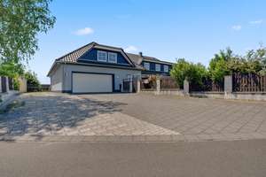 5.176m² Grundstücksfläche! Energieeffiziente Luxusvilla in ruhiger Lage mit Pool – Die vollständige Adresse der Immobilie erhältst du vom Anbieter., 95473 Creußen – Vorschaubild 15