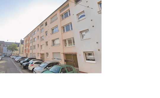 3 Zimmer Wohnung mit Balkon in Mannheim-Neckarau plus Garage 