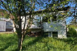Mehr Zuhause. Mehr Ausblick. Mehr Möglichkeit. Großer Garten, herrlicher Fernblick und Waldnähe. – Heilbachstrasse 6, 66507 Reifenberg – Vorschaubild 2