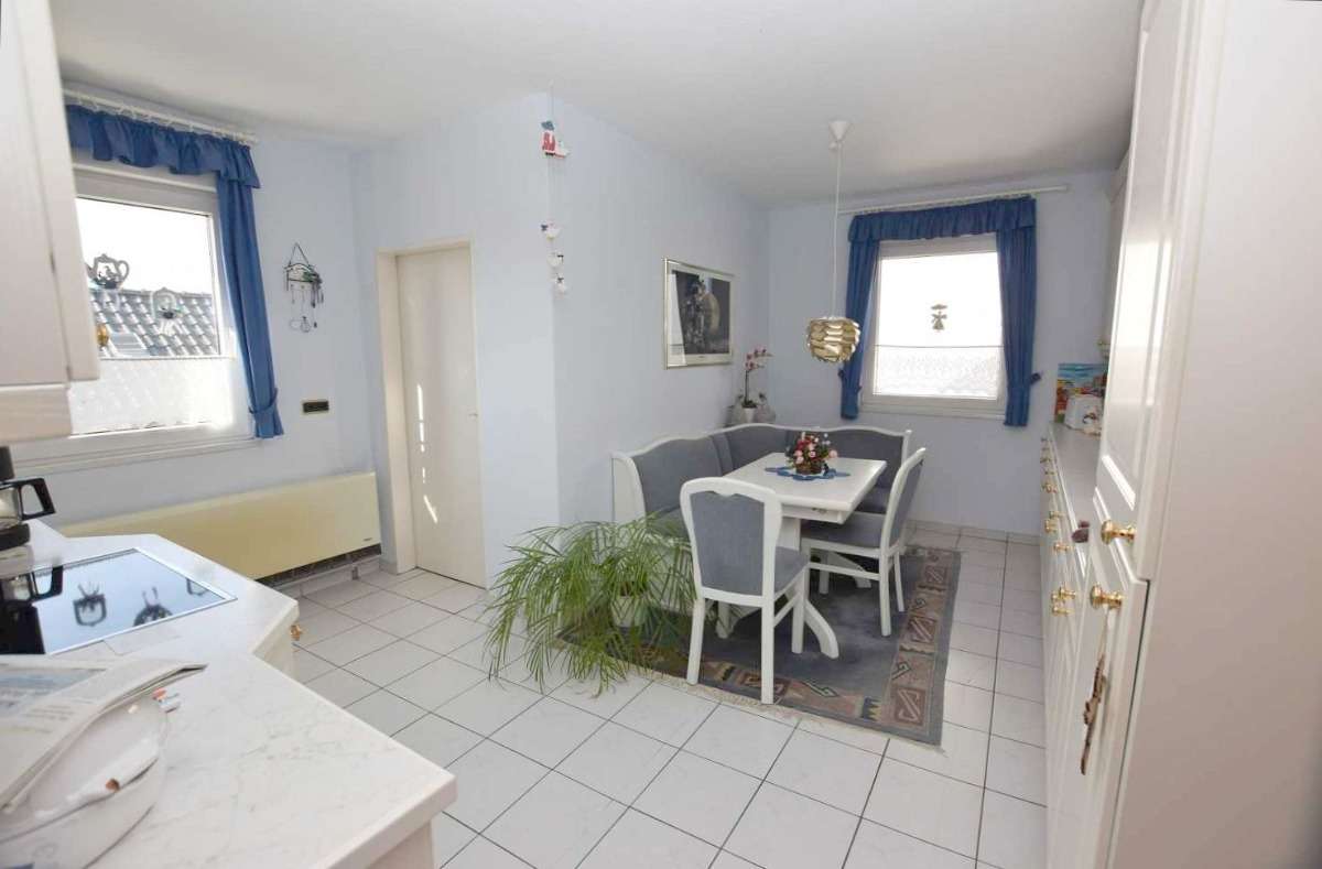 Immobilie in Süpplingen - Gepflegtes Haus mit 250m² Gewerbe + 150m² Wohnung im Obergeschoss und Garten in Feldrandlage... - Bild 3