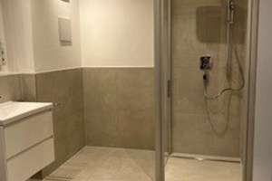 ERSTBEZUG mit GARTEN (Whg 1): Wunderschöne 3-Zimmer-Wohnung in kleinem Mehrfamilienhaus – Leidingerplatz 1, 80992 Moosach-Bahnhof, München – Vorschaubild 4