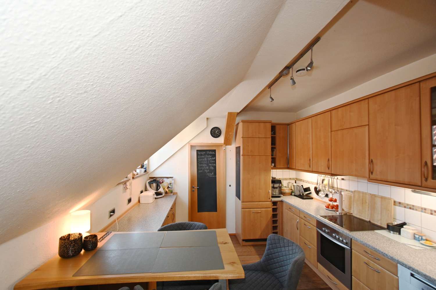 Immobilie in Mettenheim - Vielseitiges Familienanwesen mit Gewerbeoption und ELW zur Erfüllung Ihrer Wohnwünsche! - Bild 7