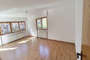 schöne Wohnlage, helle-großzügige 3,5 Zi.-W., SW-Lage, Terrasse, Garten, Garage, AAP, Rtg.-Ro.-bach – Die vollständige Adresse der Immobilie erhältst du vom Anbieter., 72768 Rommelsbach, Reutlingen – Vorschaubild 4