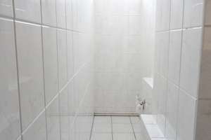 Sonnige und ruhige 2 Zimmer Wohnung ** Zentrale Friedrichshainer Lage ** – Die vollständige Adresse der Immobilie erhältst du vom Anbieter., 10247 Friedrichshain, Berlin – Vorschaubild 9