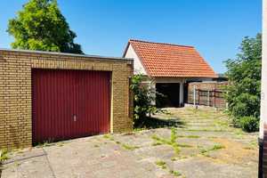 Emmerke - sanierungsbedürftige Doppelhaushälfte mit Hinterhaus, Garage und Garten – Giesener Straße 11, 31180 Hildesheim (Kreis) – Vorschaubild 2