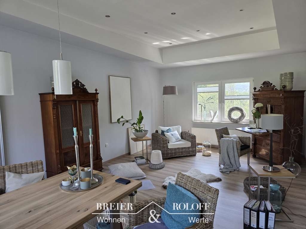 Immobilie in Bückeburg - Modernes Wohnen mit Weitblick und Gartentraum - Bild 2