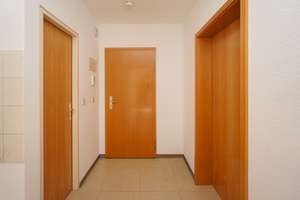 Bezugsfrei! Renovierte 1,5-Zimmer-Wohnung! – Troppauer Straße 19, 1279 Laubegast, Dresden – Vorschaubild 6