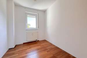 WOW! 170 m² -Platz-Traum-ETW mit Balkonen, 2 Duplexgaragen u.v.m. in Lauf a. d. Pegnitz – Die vollständige Adresse der Immobilie erhältst du vom Anbieter., 91207 Lauf an der Pegnitz – Vorschaubild 12