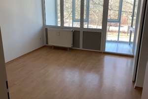 Wohnen im Westen am Klinikum: 2,5-Zimmer-Wohnung in Ingolstadt – Krumenauerstr. 32, 85049 Friedrichshofen-Hollerstauden, Ingolstadt – Vorschaubild 3