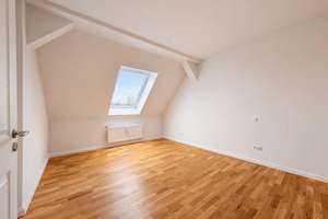 Denkmalschutz: Hochwertig saniertes MFH | Parkett, Balkone, Stellplätze, Einbauküchen – 4229 Kleinzschocher, Leipzig – Vorschaubild 7