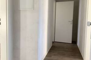 Großzügige,renovierte 2-Zimmer-Wohnung mit Balkon in Frohnhausen! – Frohnhauser Str. 369, 45144 Frohnhausen, Essen – Vorschaubild 3