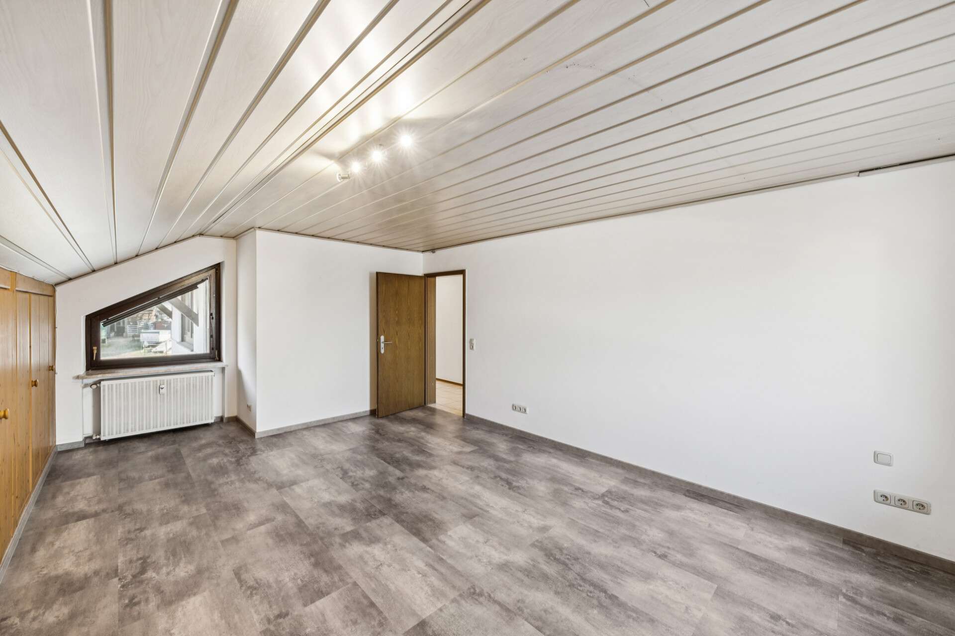 Immobilie in Miltenberg - Ein Haus im Haus-Stadtnähe & Pferdeparadies in Miltenberg - Bild 3