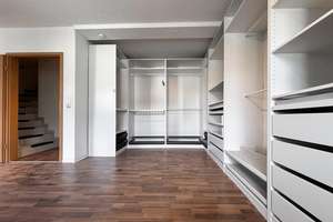 Rodenbach, Reiheneckhaus mit 6 ZKB, 2 Bäder, Gäste-WC, Terrasse, Carport – Die vollständige Adresse der Immobilie erhältst du vom Anbieter., 67688 Rodenbach – Vorschaubild 8